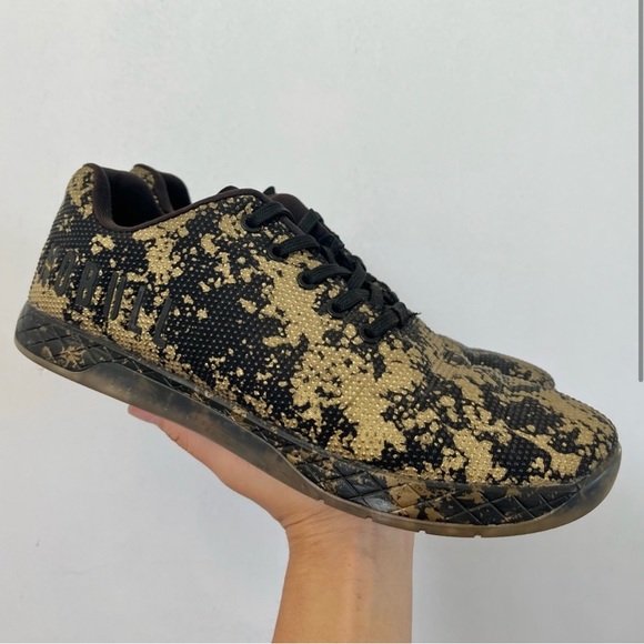 NOBULL Men's Pride Trainer Sneaker Black Gold Splatter 11 LIKE New used 5 times - Picture 3 of 7